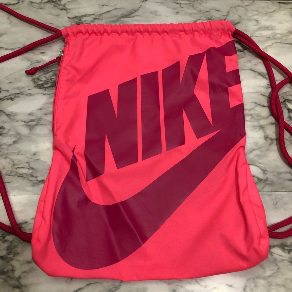 Nike Drawstring Bag - image 2